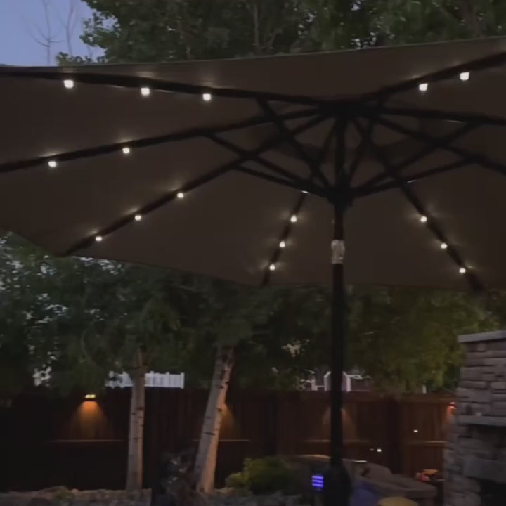 Umbrelă de terasă cu LED-uri – video